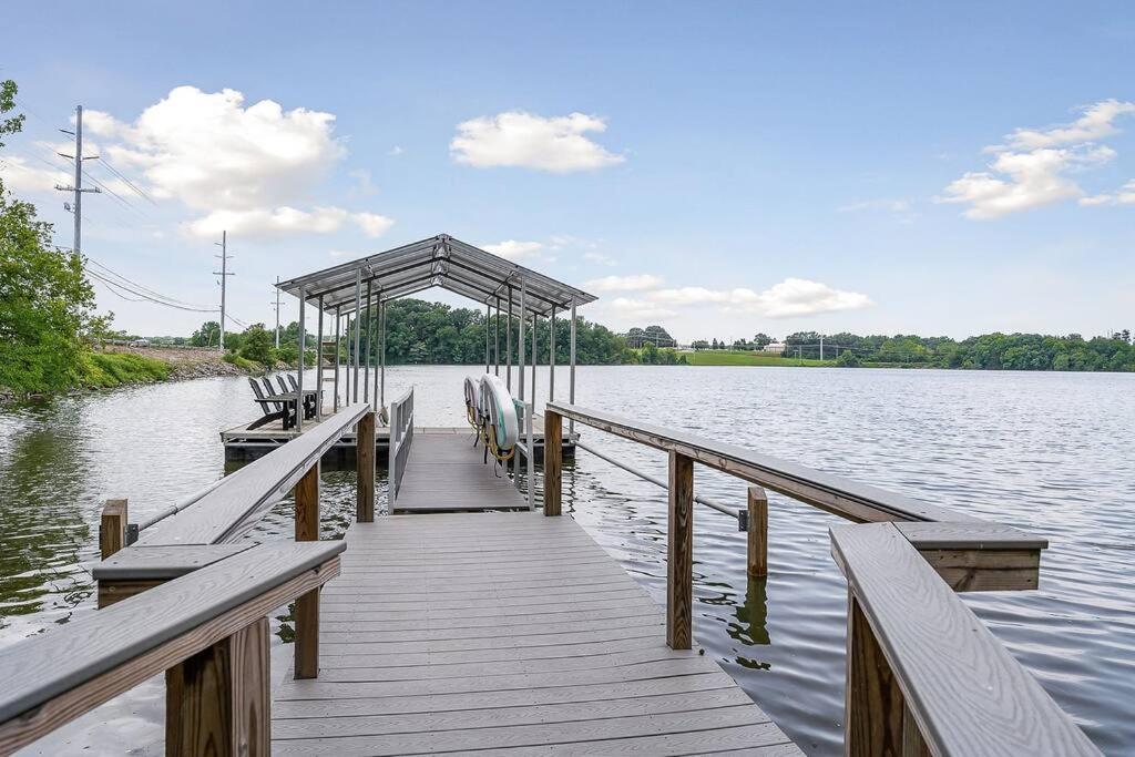 Lake Home, Dock, Fire Pit, Hot Tub, Game Room, Etc Winchester エクステリア 写真